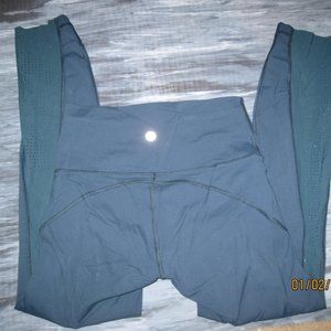 Lululemon Tourquoise Crop Leggings Size 4